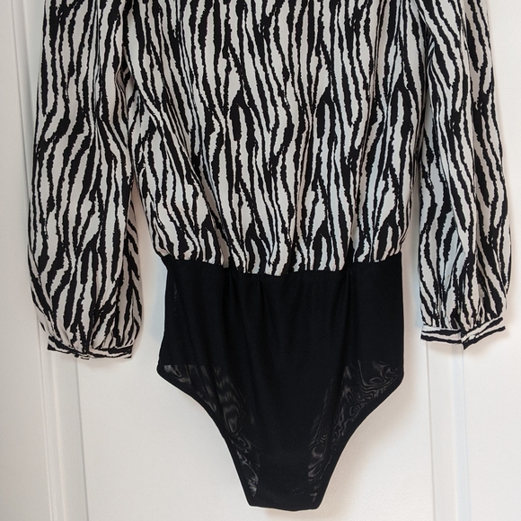 NWT Lucy Paris from Bloomingdales, Sz Small - Picture 6 of 16